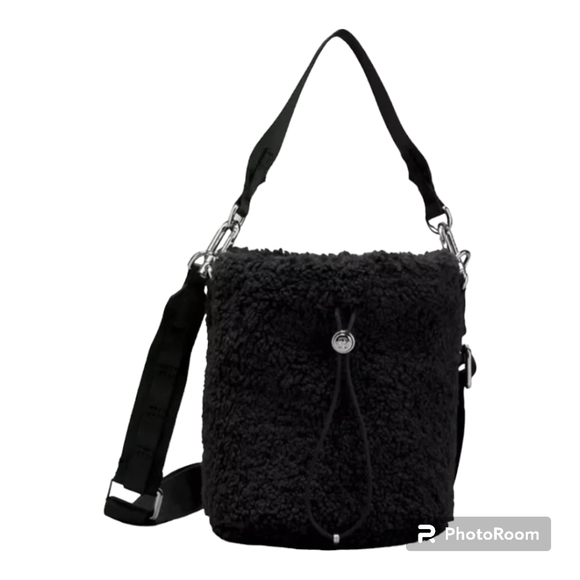 lululemon athletica Handbags - Lululemon Crossbody Bucket Bag Fleece in Black - NWT